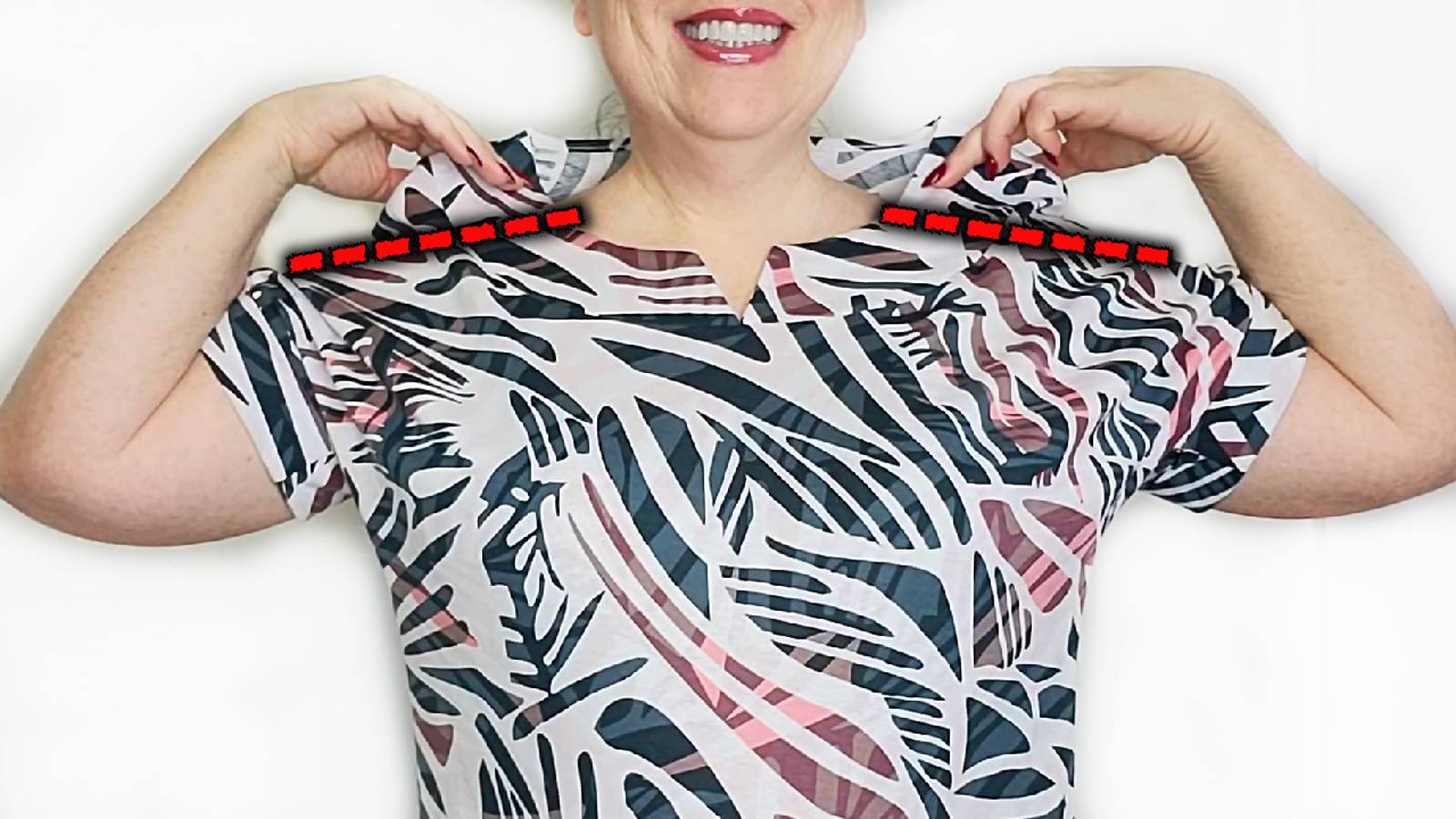 Уменьшила вырез, и теперь он смотрится аккуратно, как будто вещь сшита на заказ смотреть онлайн