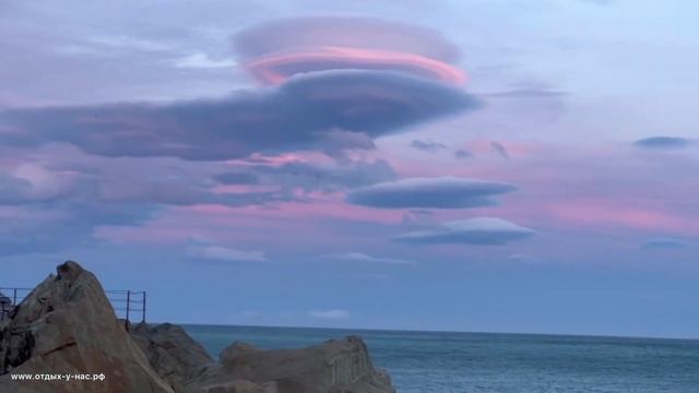 КРЫМ 2023 | ФАНТАСТИЧЕСКИЙ ЗАКАТ В АЛУПКЕ ❤️🌊⛰🌴🏖🐬☀️ смотреть онлайн