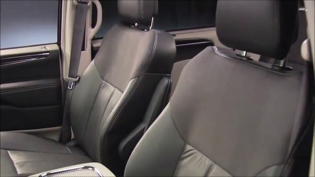 2015 Chrysler Town & Country Brandon, MS | Chrysler Dealership Brandon, MS