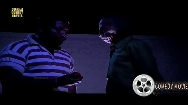 mafia shashi funny trying to throw bomb scene....mukila rajyathe смотреть онлайн