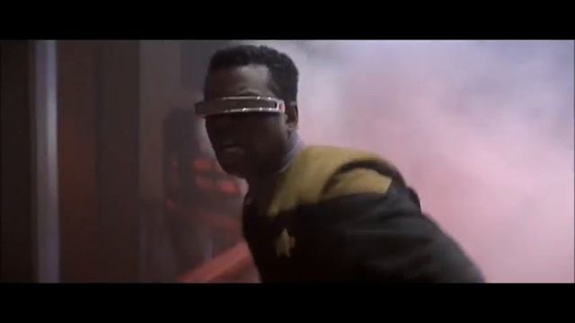 Enterprise D battles a Klingon Bird of Prey смотреть онлайн