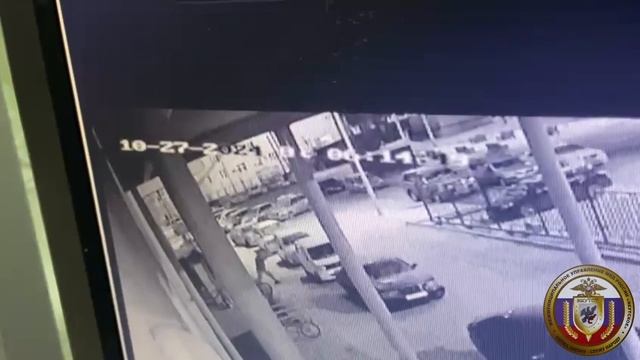 В Якутске повредивший припаркованные автомобили мужчина явился в полицию с повинной смотреть онлайн