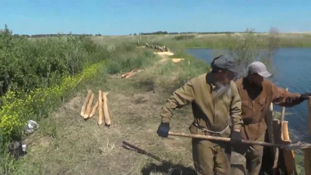 178 свай забивает Владимир Пащенко. Тяжёлая и нужная работа. 26. 06. 2019 смотреть онлайн