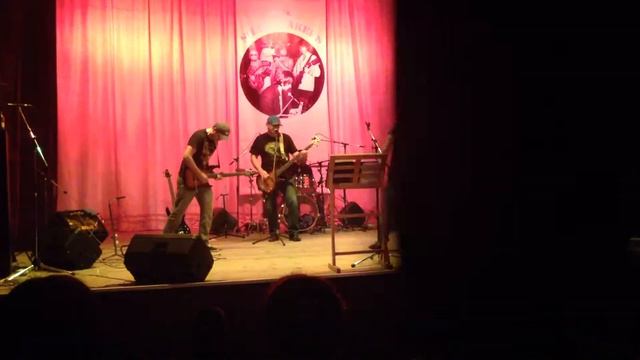 THE SHAKEMAKERS