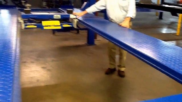 FP12K Four Post Lift - Professional Grade Automotive Lift смотреть онлайн