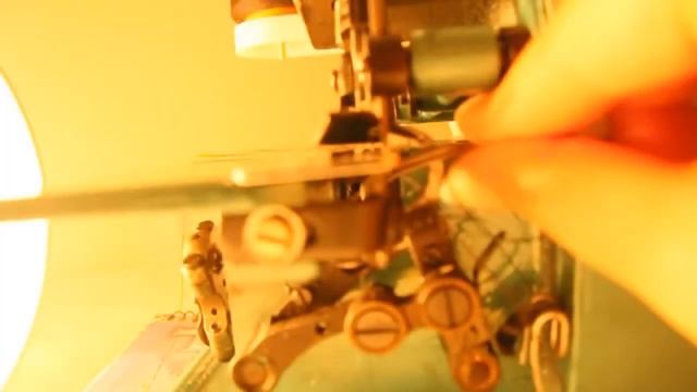 Video de como enhebrar Overlock de 4 hilos Hazlo tu cosplay смотреть онлайн