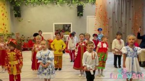 Песня "Самовар кипит, самовар поет"
Осенний утренник
Funny Ant Malahovka