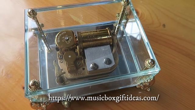 Howl's Moving Castle Merry Go Round of Life 30-Note Glass Music Box Studio Ghibli смотреть онлайн