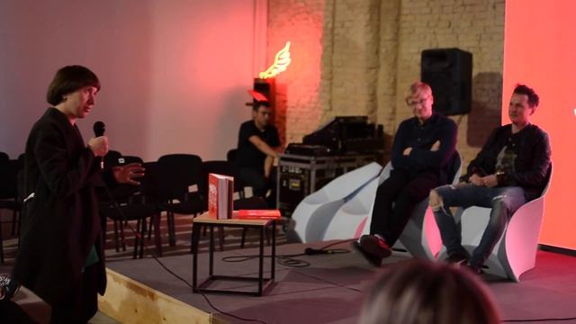 Книга "Зажечь Огонь Идеи" на Книжном Арсенале смотреть онлайн