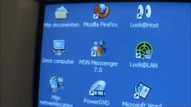 Windows 2000 Start Up on Intel Celeron 733 MHz смотреть онлайн