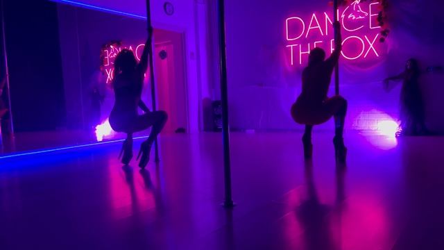 HALLOWEEN PARTY 2024 в DANCETHEFOX. Pole exotic. смотреть онлайн
