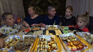 роллы мукбанг, день рождения Аксиньи