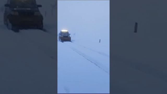 Пробиваем первый снег смотреть онлайн