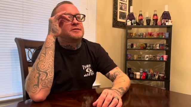 Lil Wyte Talks Signing With Three 6 Mafia & Problems It Caused смотреть онлайн