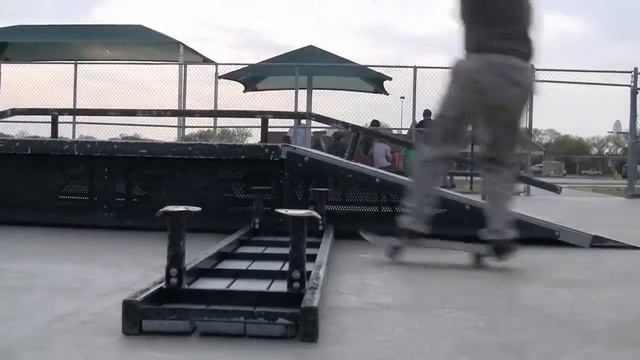Last day of skating in the US смотреть онлайн