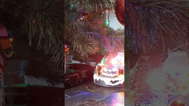 новогодний поезд смотреть онлайн