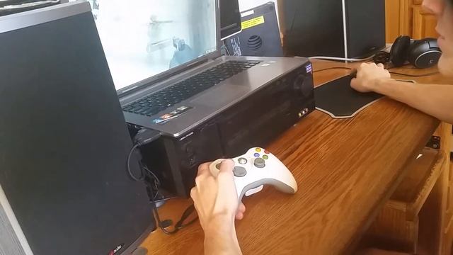 Playing CS:Go with a controller and mouse смотреть онлайн