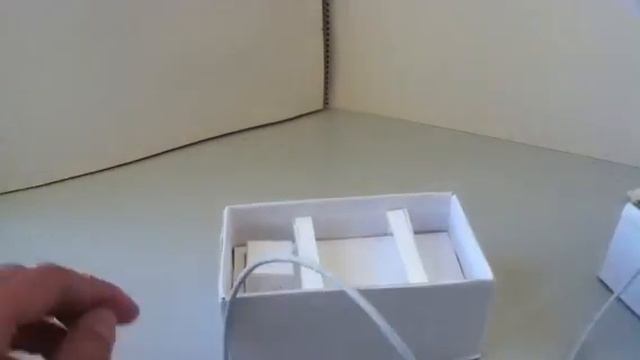 Paper iPhone 4 Unboxing смотреть онлайн