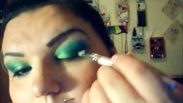 Italian Inspired Bella Mafia Makeup Tutorial смотреть онлайн