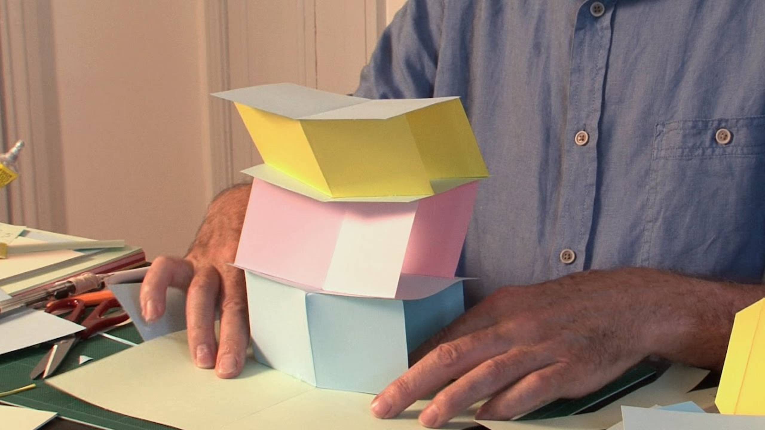 Pop-Up Tutorial 30 - V-fold action - Building a Tower смотреть онлайн
