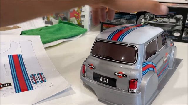 MINI M classic RC body shell CHEAP $20 1/10 PVC paint job and assembly смотреть онлайн