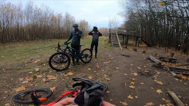 ОПАСНАЯ покатушка - ЛУЧШИЙ Байк парк Козловка / Кашира смотреть онлайн