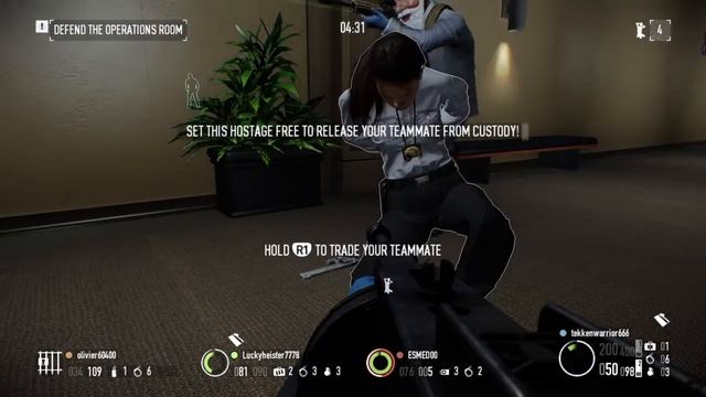 Hoxton breakout hostage trade trading a female cop in our custody смотреть онлайн
