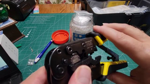 How to Terminate Cat 6 Connectors & Cable Matters connector Tests смотреть онлайн