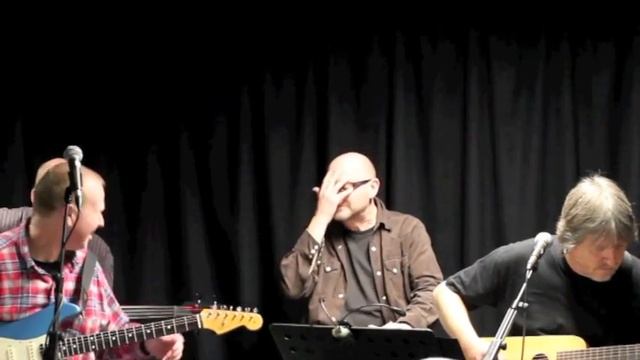 East Quake (Mr Love & Justice) смотреть онлайн