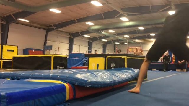 I GOT THE B-TWIST IN A DAY !!! | Tiagz Vlogs 065 смотреть онлайн