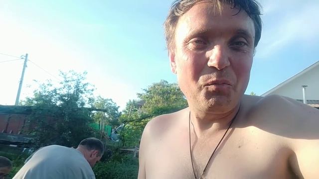 Жарю мясо у друга на даче , МОСКВИЧ рядом терпеливо ждёт в холоку . смотреть онлайн