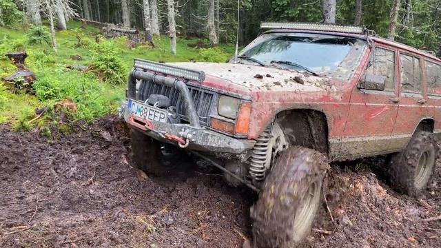 Jeep Cherokee XJ 4.0 смотреть онлайн
