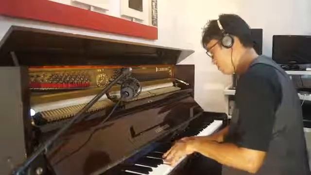 Professor e produtor Emanuel em One Last Time (Dream Theater) смотреть онлайн