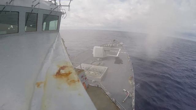 USS Mason (DDG 87) Conducts Live Fire With A Purpose смотреть онлайн
