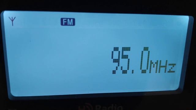 FM-DX CRo Radiozurnal Jesenik 0.1kW 116km смотреть онлайн