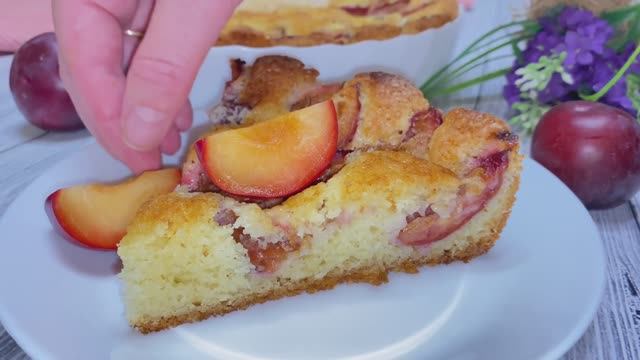 ПИРОГ СО СЛИВАМИ ✨ Знаменитый Американский Рецепт из Газеты “The New York Times” смотреть онлайн