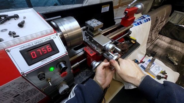 Токарный станок FUSIKAYA WM210-G: кулачки, ремни, резцедержка, консервация. Часть 2. смотреть онлайн