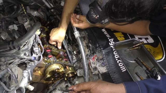 Lexus LX570 3UR-FE замена маслосъемных колпачков