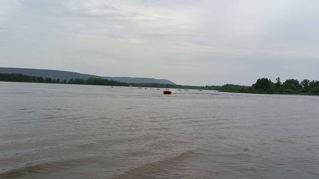 Лодка 350с мотором 8 и аирдеком. смотреть онлайн