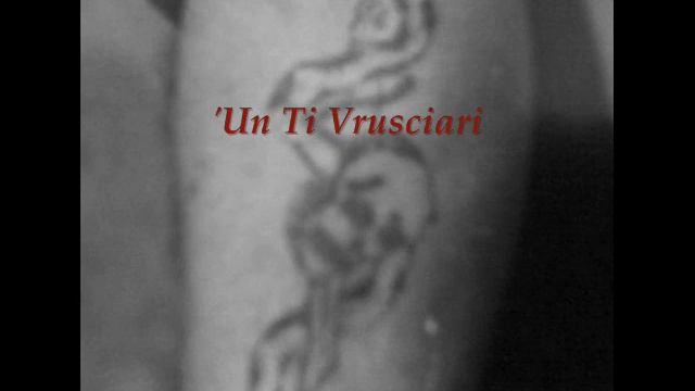 Musica della Mafia Calabrese - Un Ti Vrusciari смотреть онлайн