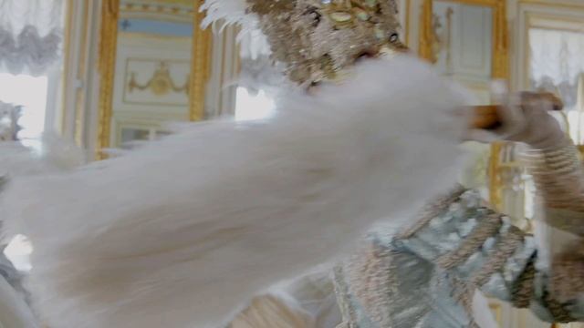 Royal Welcome by Salamandra смотреть онлайн