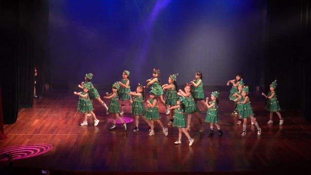 Last Christmas Kids Dance @LeC Dance Studio