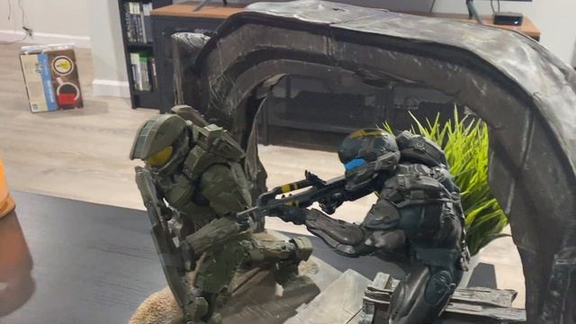 Halo 5 Collector's Edition Statue in 2021 - 100 Subscriber Episode смотреть онлайн