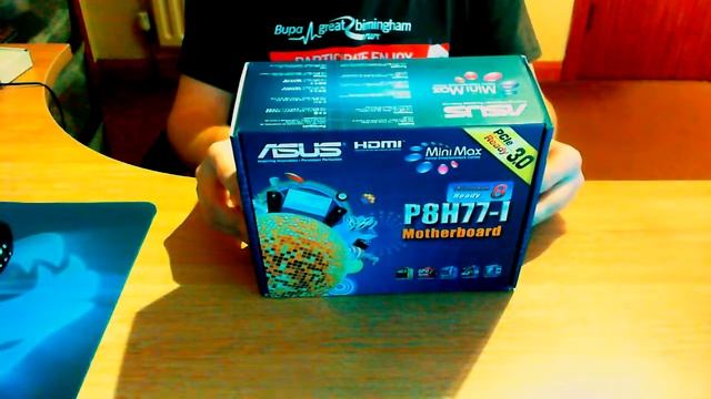 Asus P8H77-I Unboxing and Look смотреть онлайн