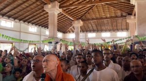 Киртан и бхаджан в исполнении Е.С. Бхакти Викаши Свами   Празднование Рама Навами