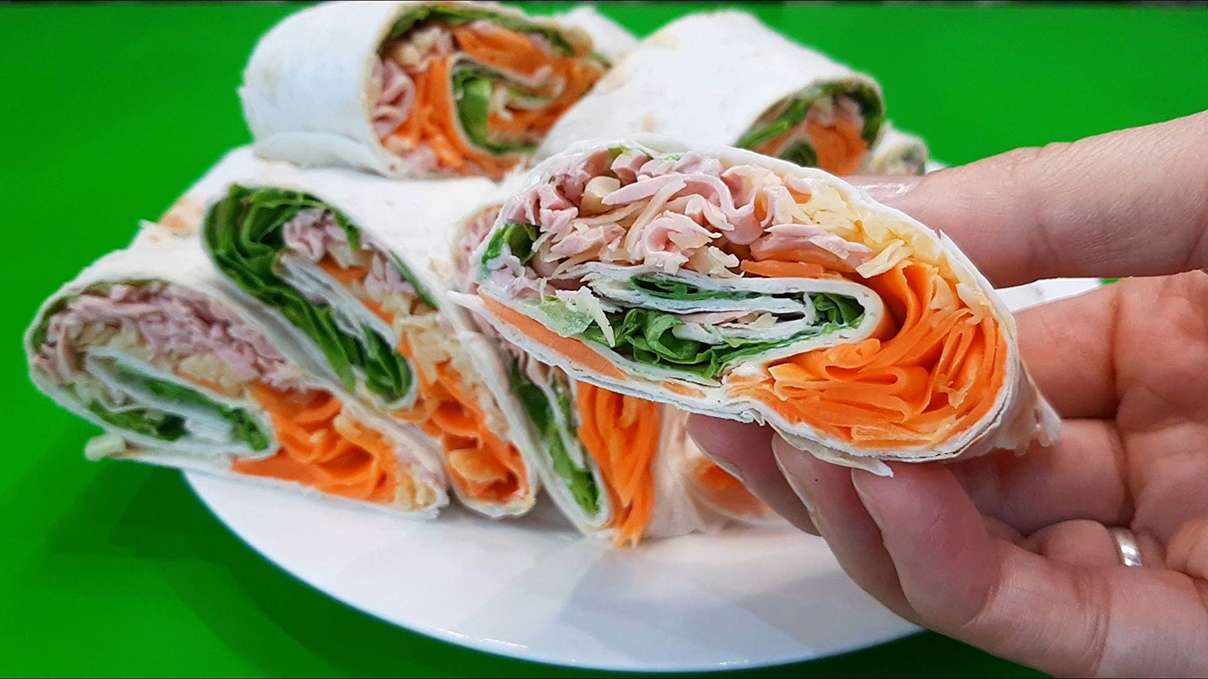 Роллы из лаваша. Аппетитная и сытная закуска👍🏻 + рецепт пикантной моркови. П смотреть онлайн