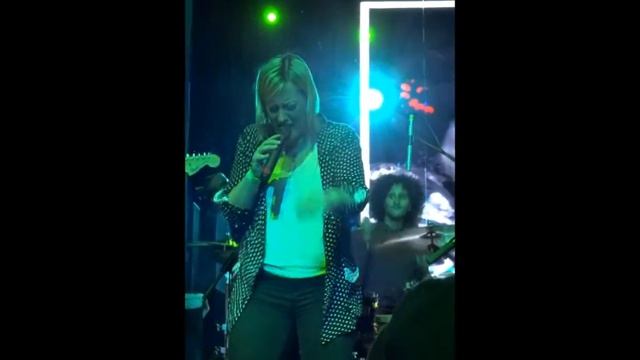 Quantic & Alice Russell-I'll Keep The Light In My Window.wmv смотреть онлайн