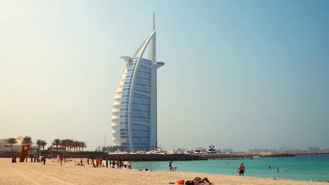 New and old architecture_the UAE_ beehive4-culture-video-unit-5 смотреть онлайн
