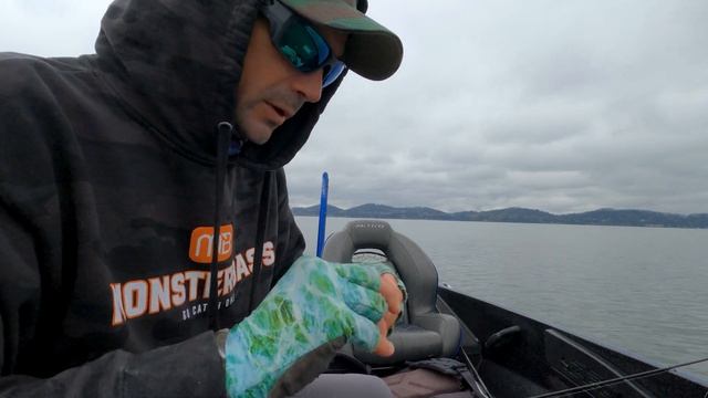 How to Rig a DAINGEROUS Swimbait for Pre Spawn Bass смотреть онлайн