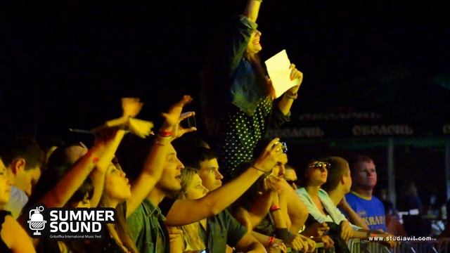 Above & Beyond - Stealing Time (live) "Griboffka Summer Sound - 2012" смотреть онлайн